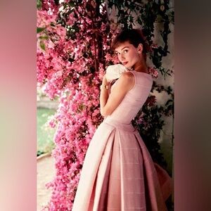 STRIKE a POSE” AUDREY HEPBURN cherry blooms pink CELEBRITY PORTRAIT/ U CHOOSE 2